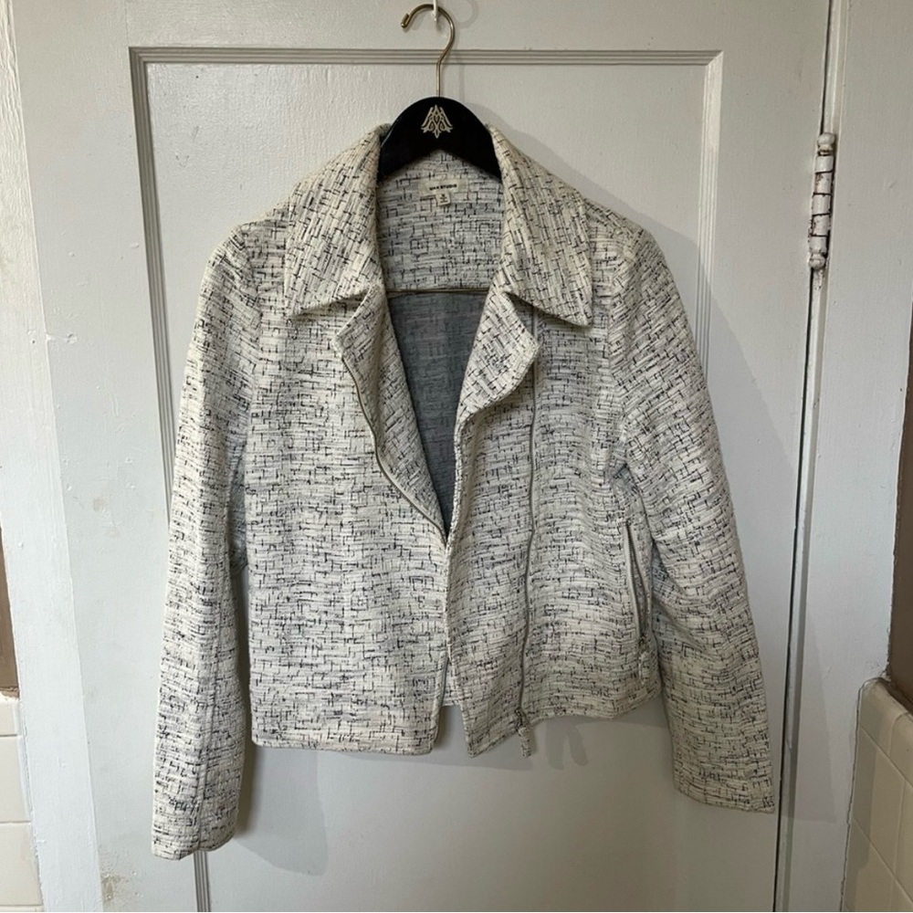 Max Studio White & Grey Tweed Moto Style Cropped Jacket - Size Medium EUC